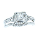 10K White Gold Diamond Wedding Set with approx. 0.75 ctw